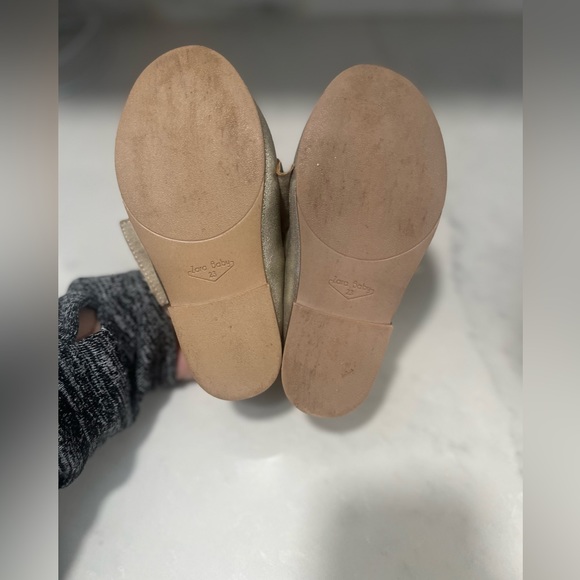Toddler girl dress shoes-Old Navy & Zara Baby - Picture 9 of 12